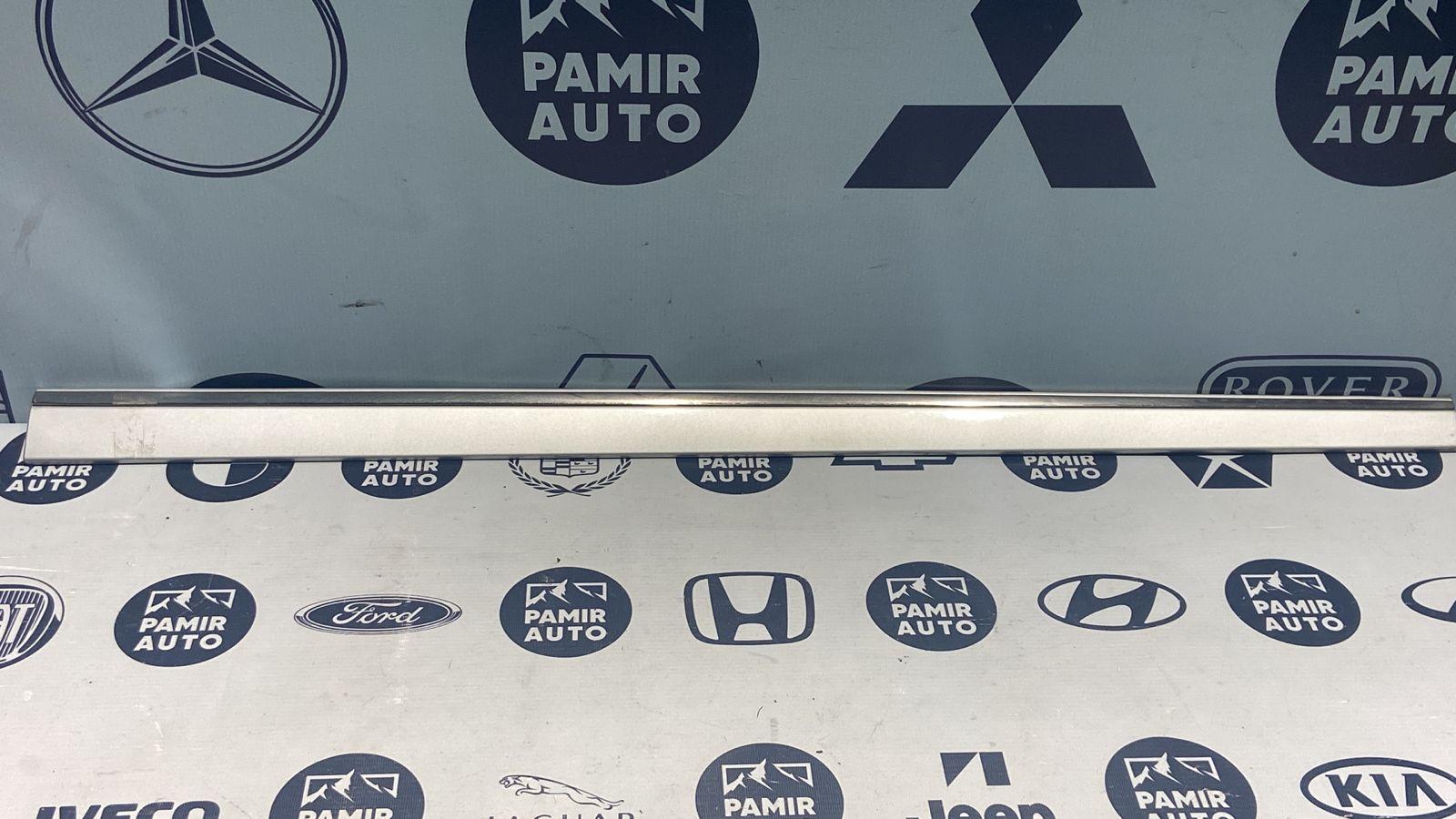 Молдинг двери передний правый Mercedes E/W211 2002-2009