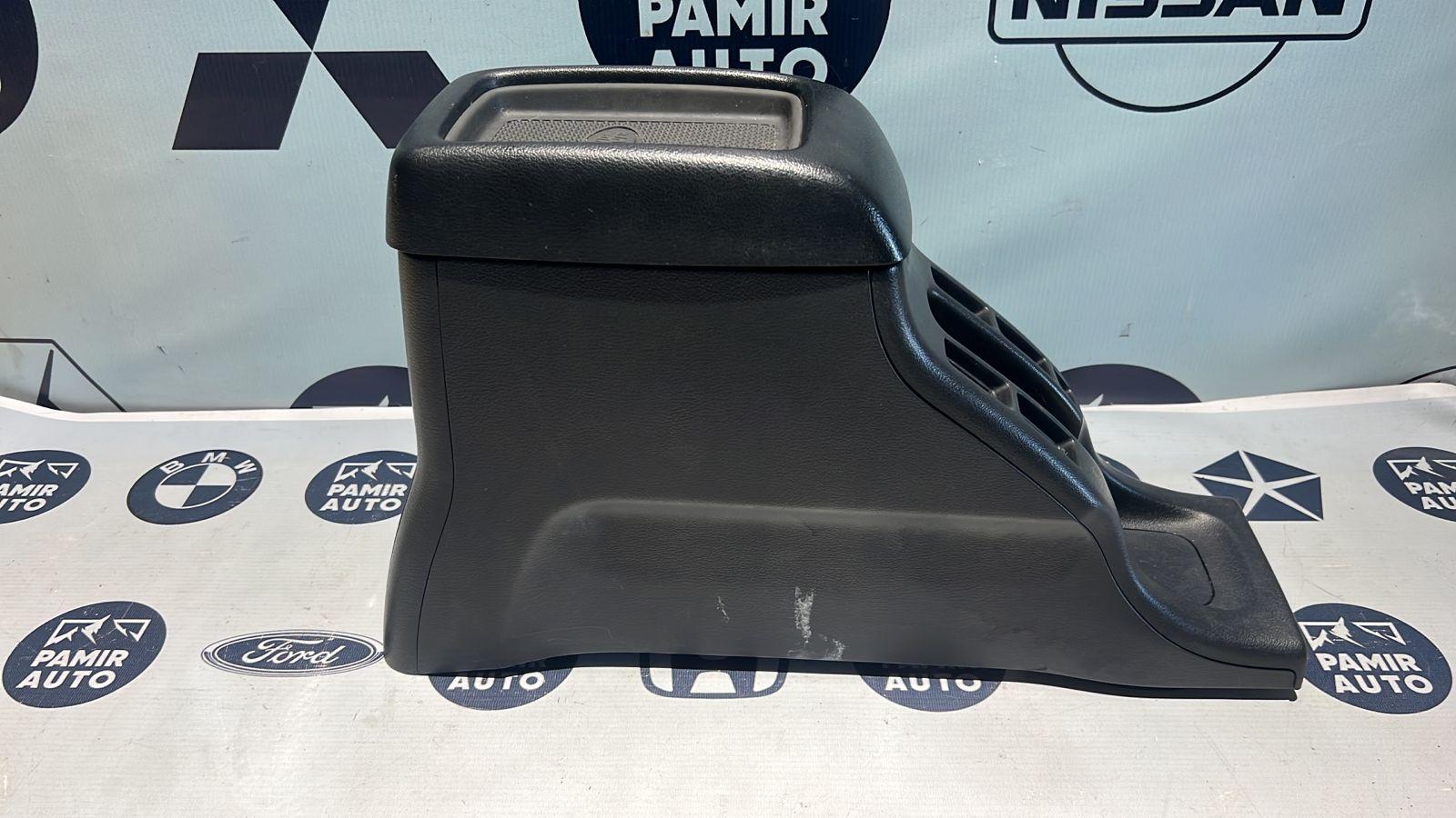 Консоль (Подлокотник) Land Rover Freelander 1998-2006