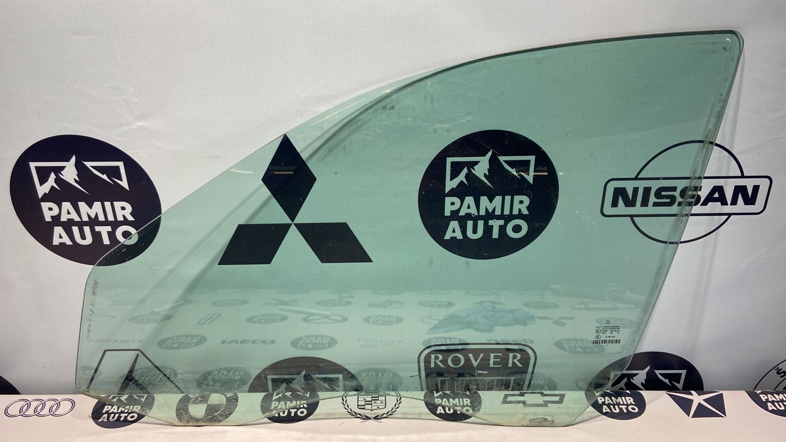 Стекло двери переднее левое Mercedes E/W211 2002-2009