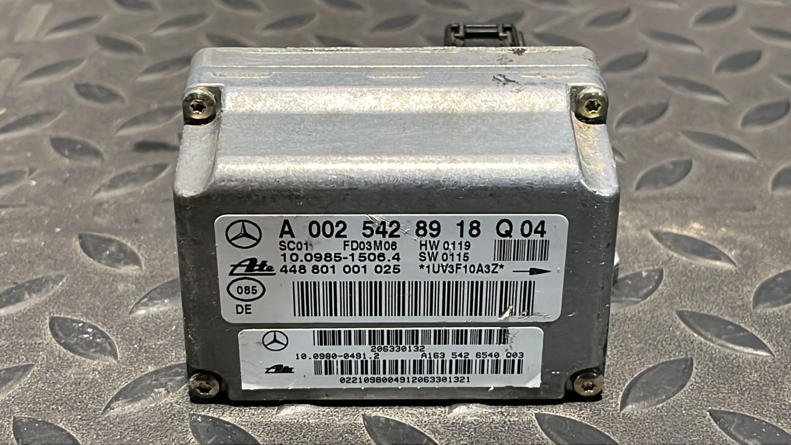 Датчик ускорения Mercedes M/W163 1997-2005