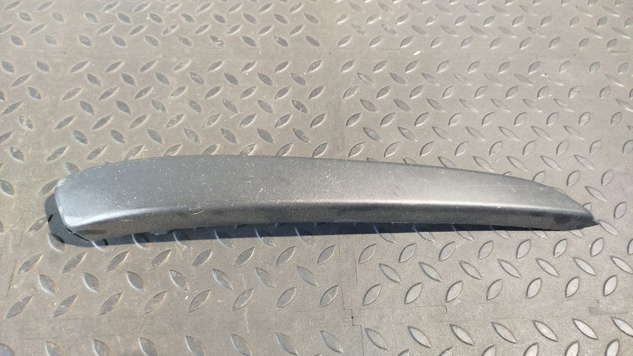 Накладка бампера передняя правая Opel Astra/H 2004-2014