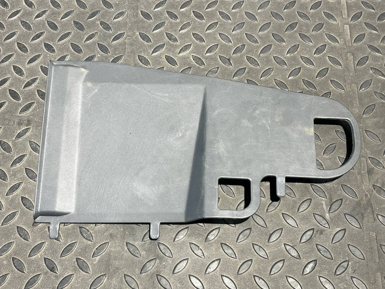 Накладка на торпедо левая Mercedes M/W163 1997-2005