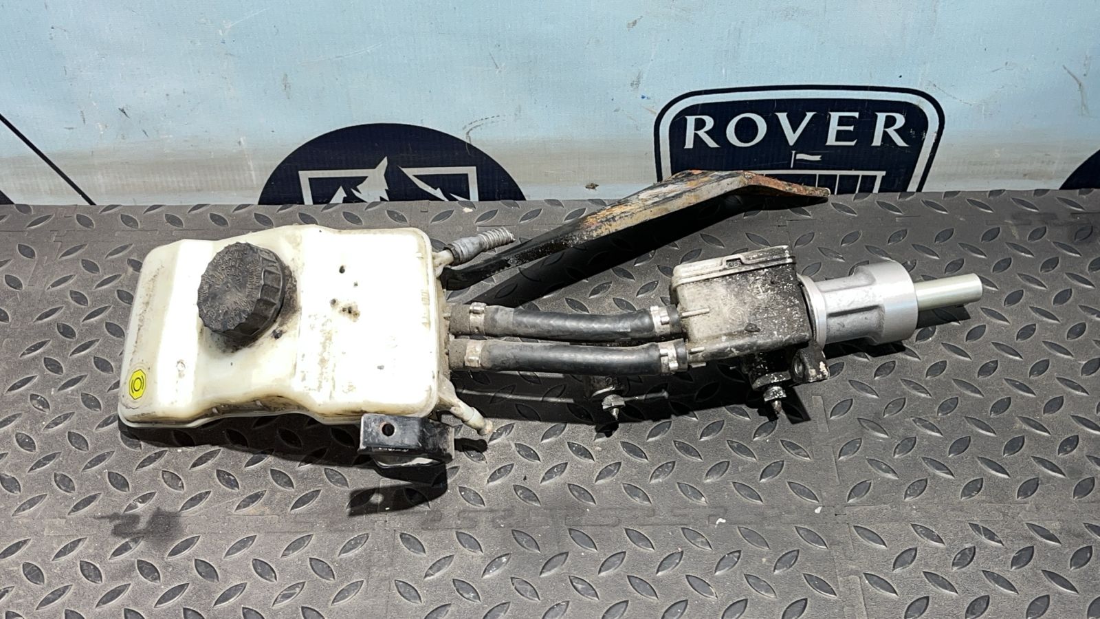 Цилиндр тормозной главный Mercedes Vito/W639 2003-2014