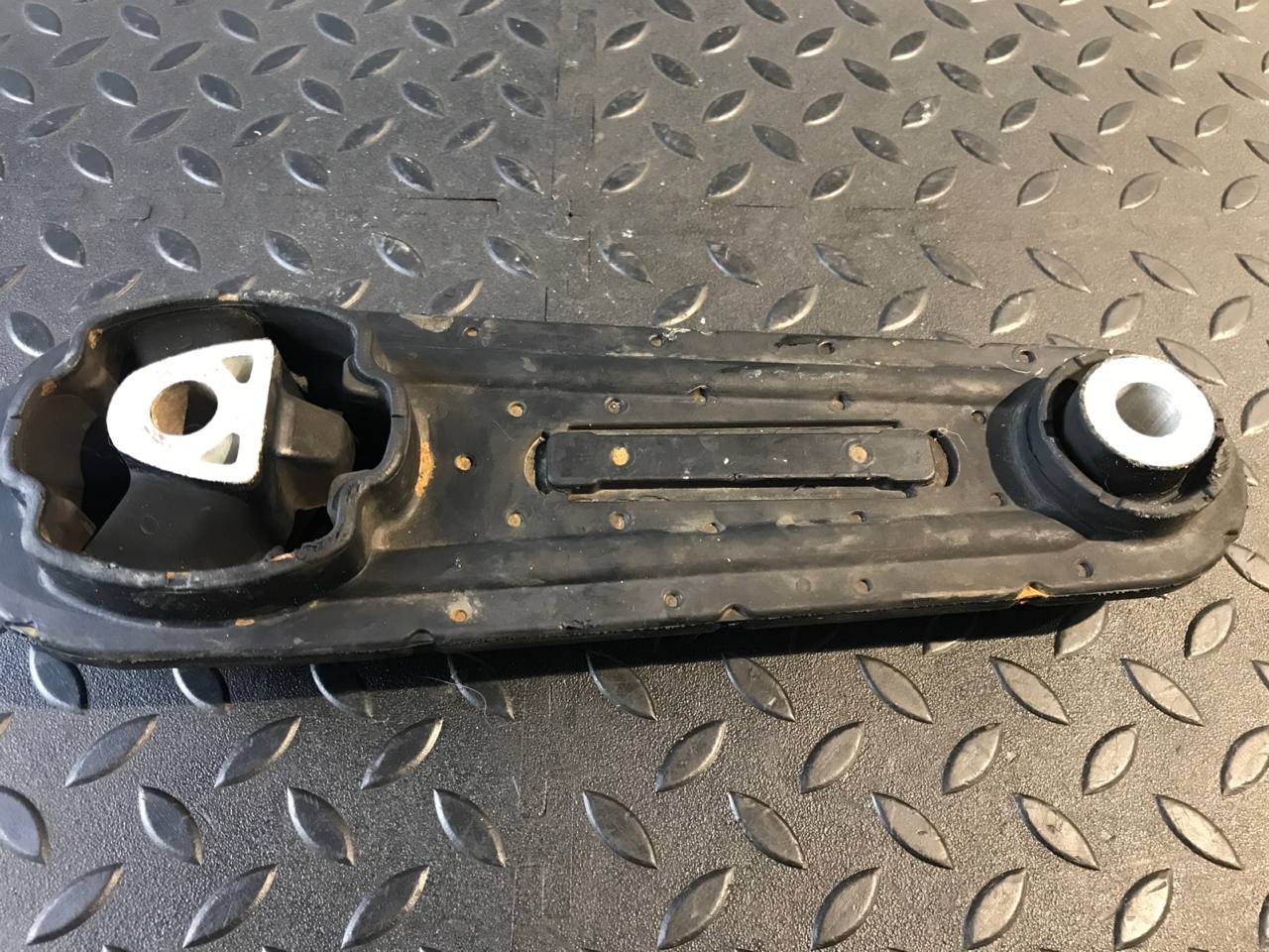 Опора двигателя Renault Megane/2 2002-2009