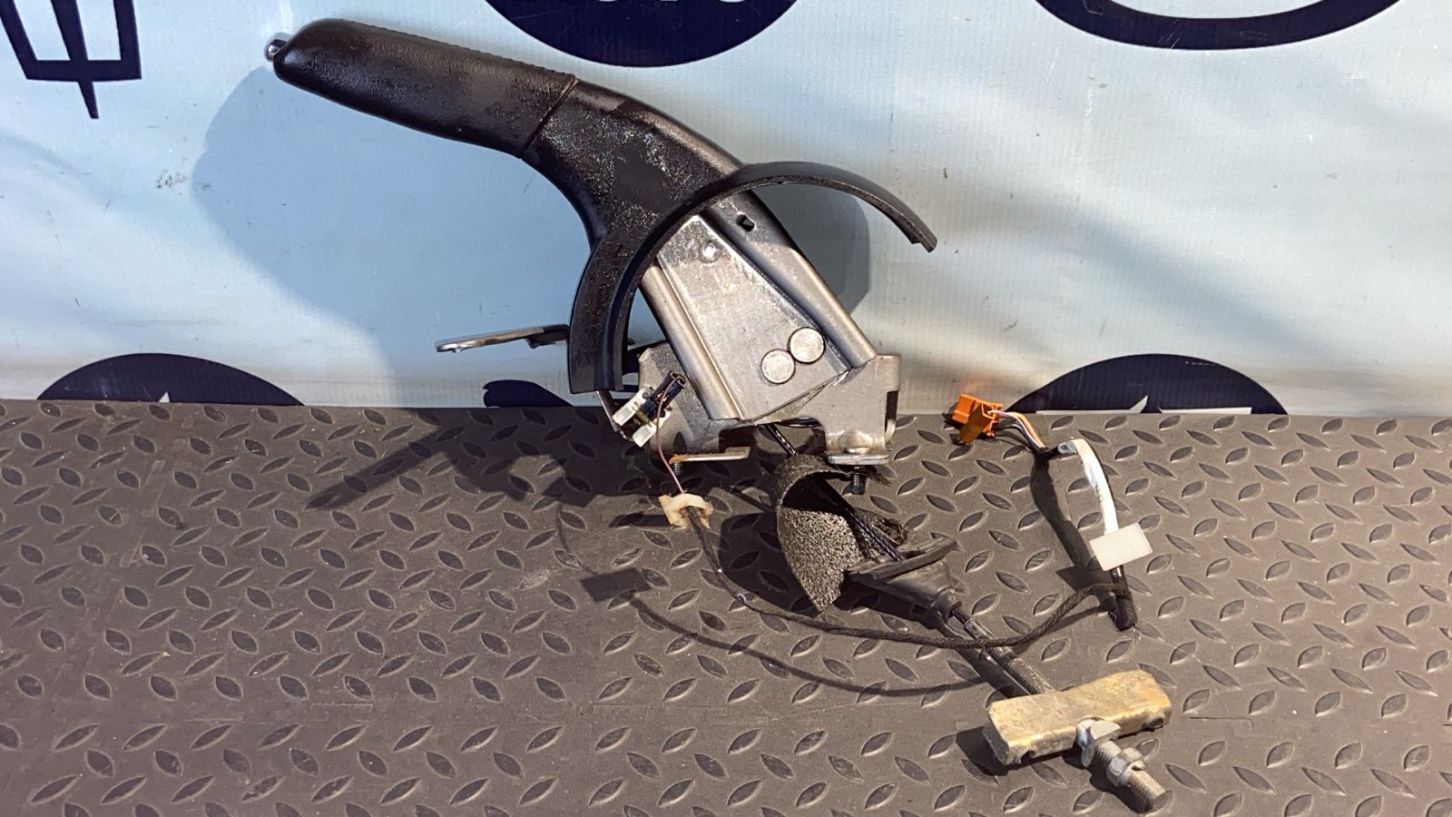 Рычаг стояночного тормоза Ford Mondeo/3 2000-2007