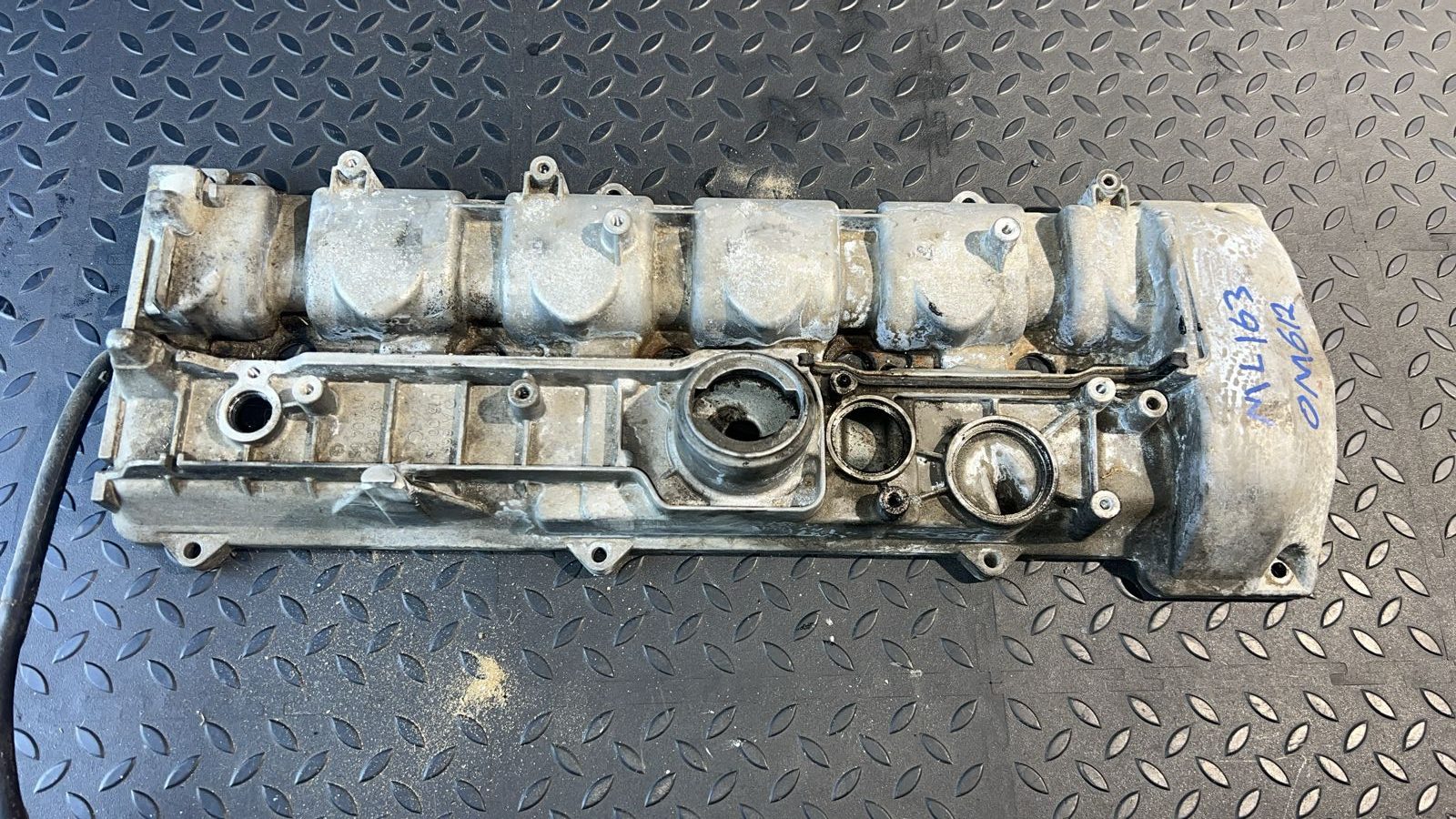 Крышка клапанная Mercedes M/W163 1997-2005