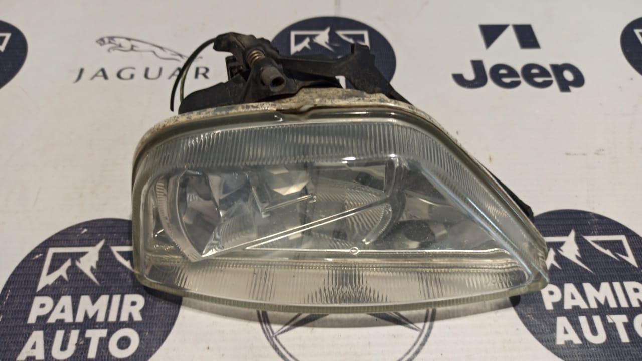 Фара противотуманная левая Ford Focus 1998-2007