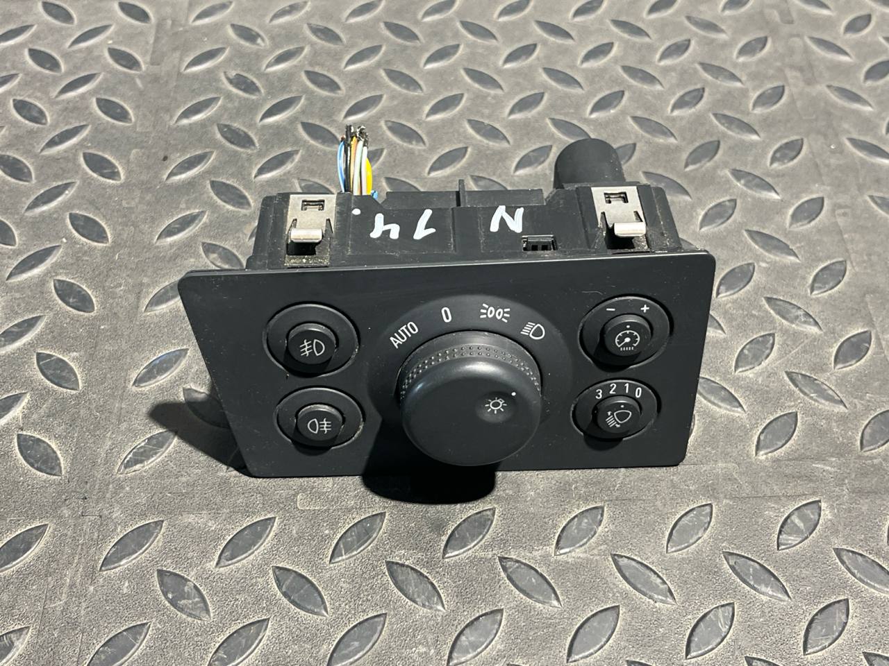 Переключатель света фар Opel Zafira/B 2005-2014