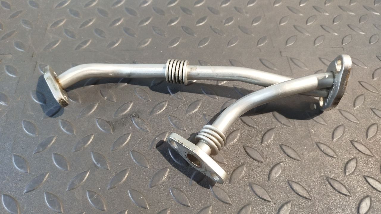 Трубка турбины Mercedes C/W204 2006-2015