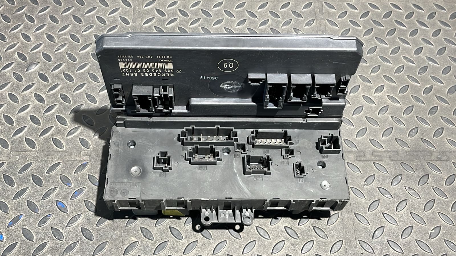 Блок SAM передний Mercedes Vito/W639 2003-2014