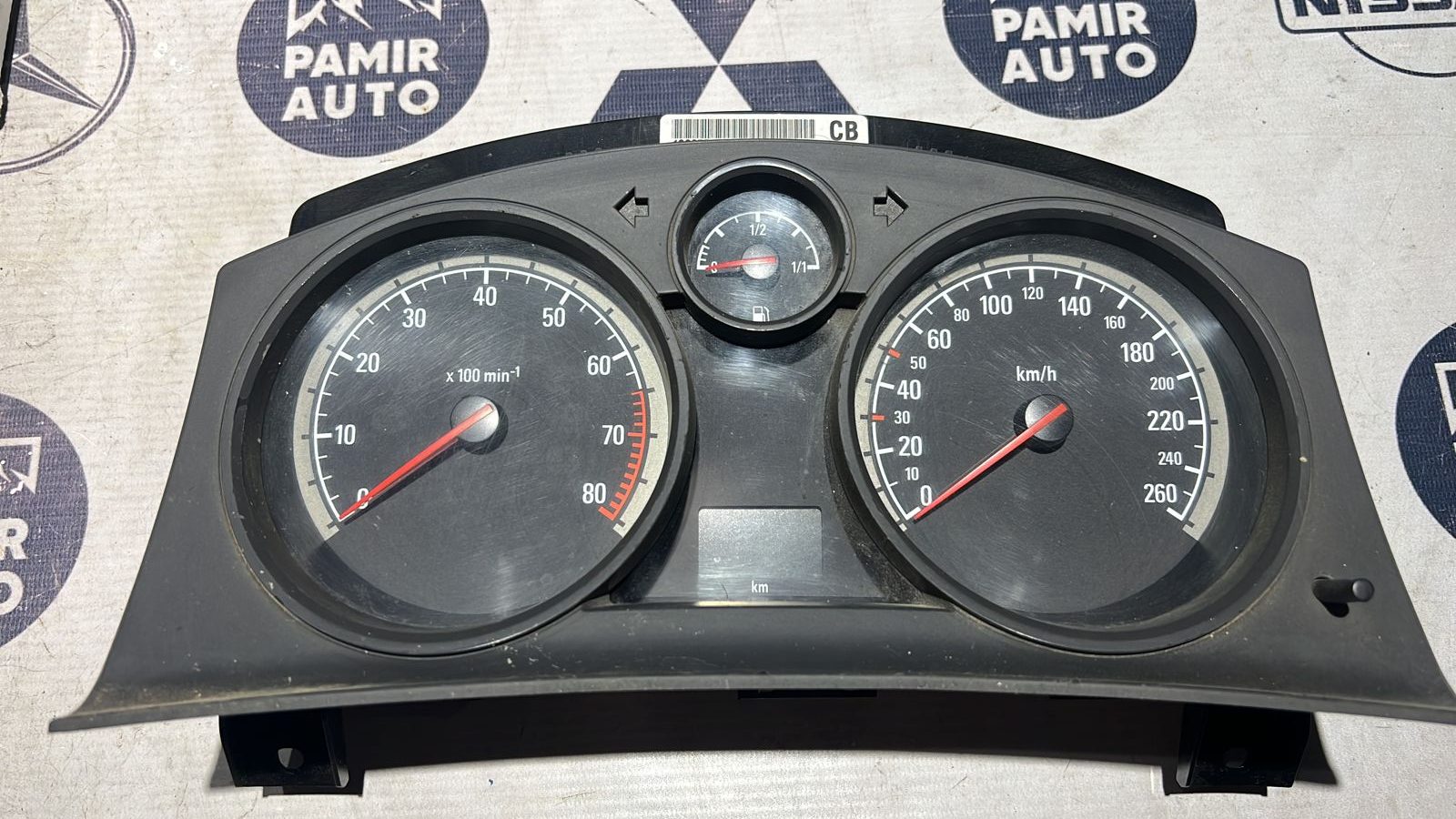 Комбинация приборов (Щиток) Opel Zafira/B 2005-2014