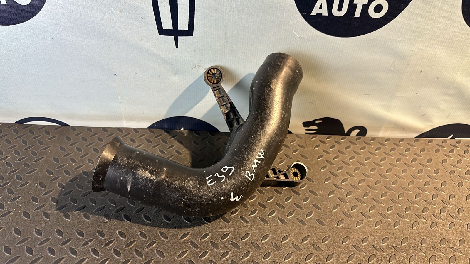 Патрубок воздушного фильтра BMW 5/E39 1995-2004