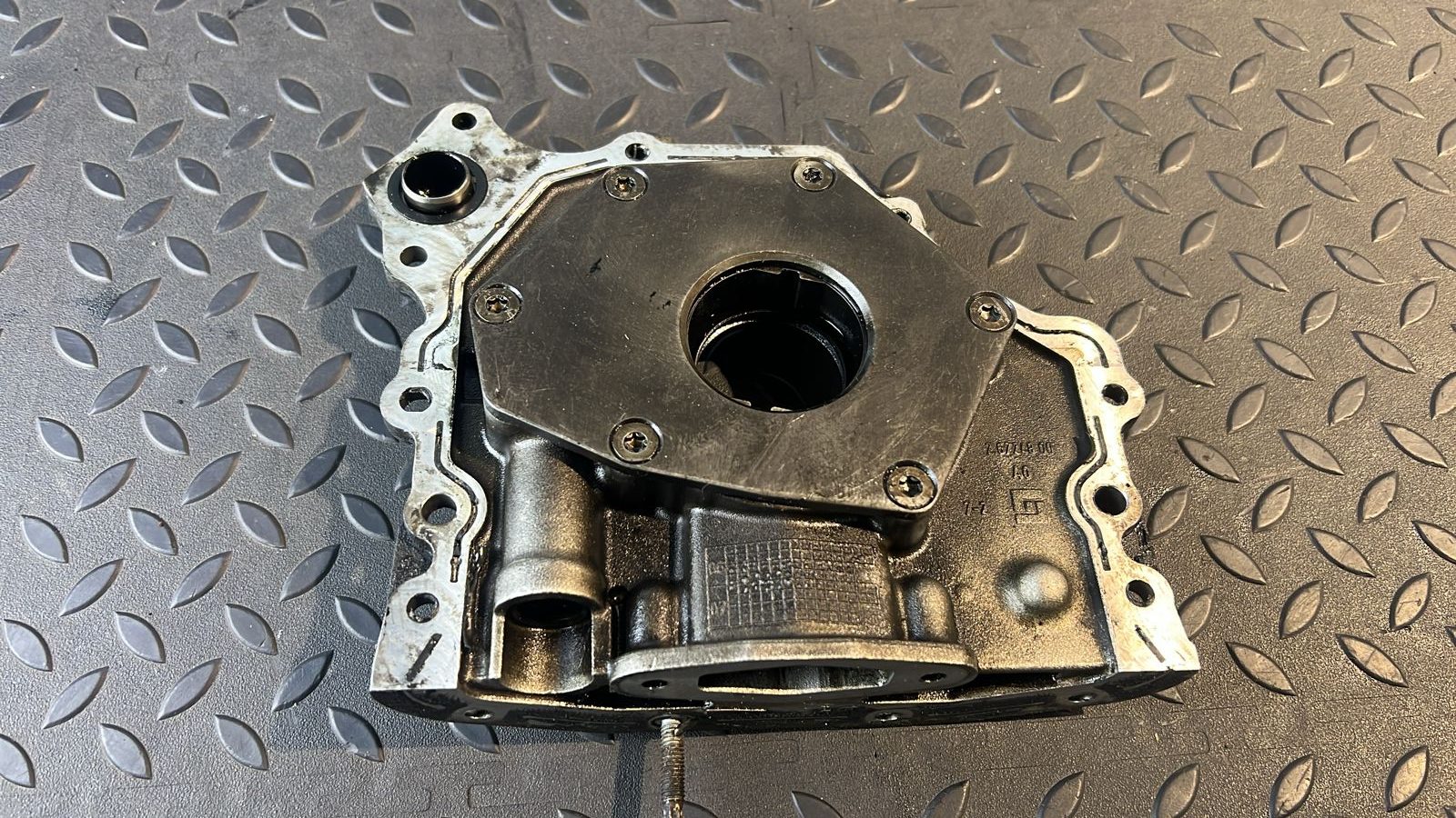 Насос масляный Ford Focus/2 2004-2011