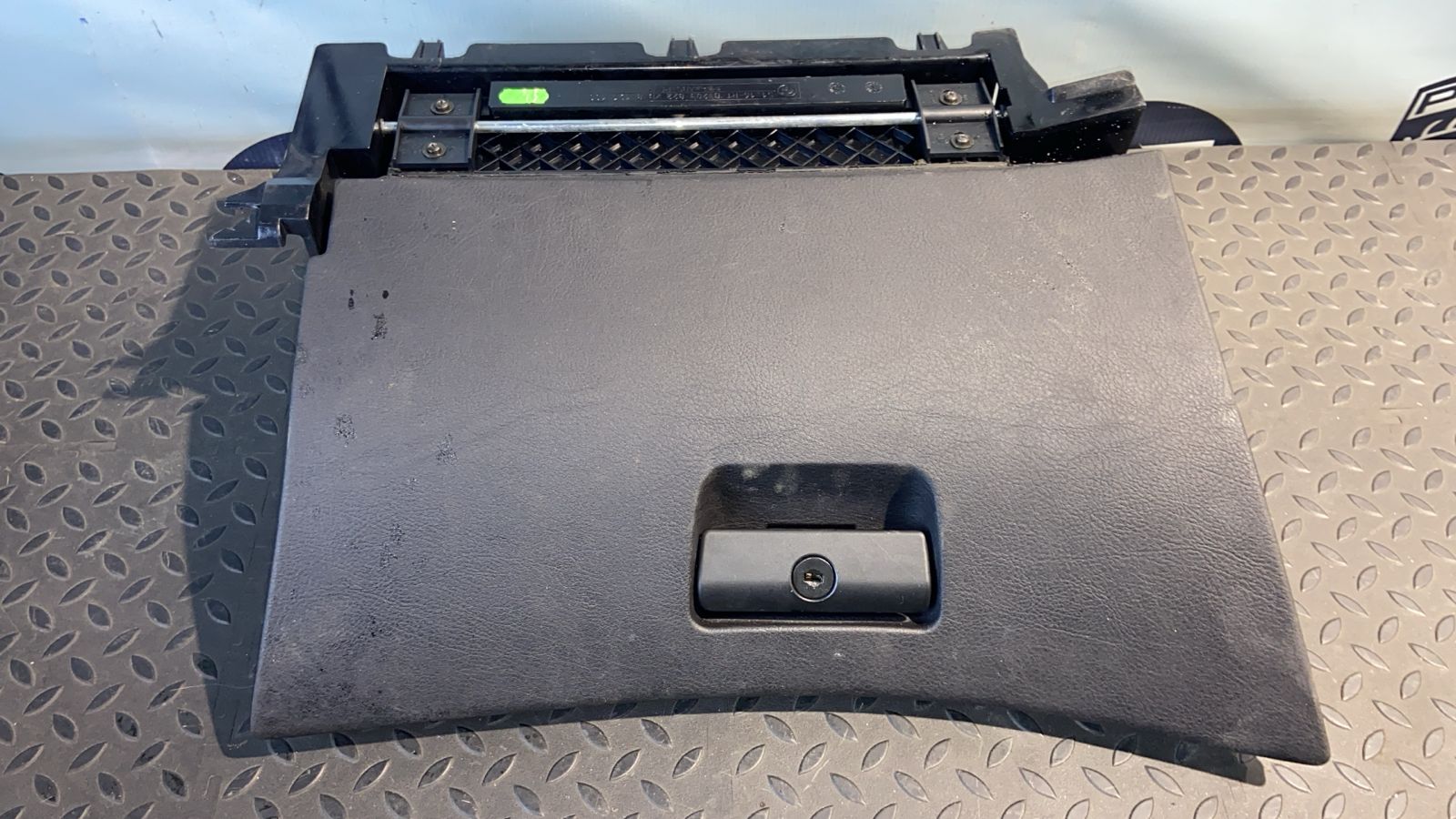 Бардачок BMW 3/E46 1998-2007