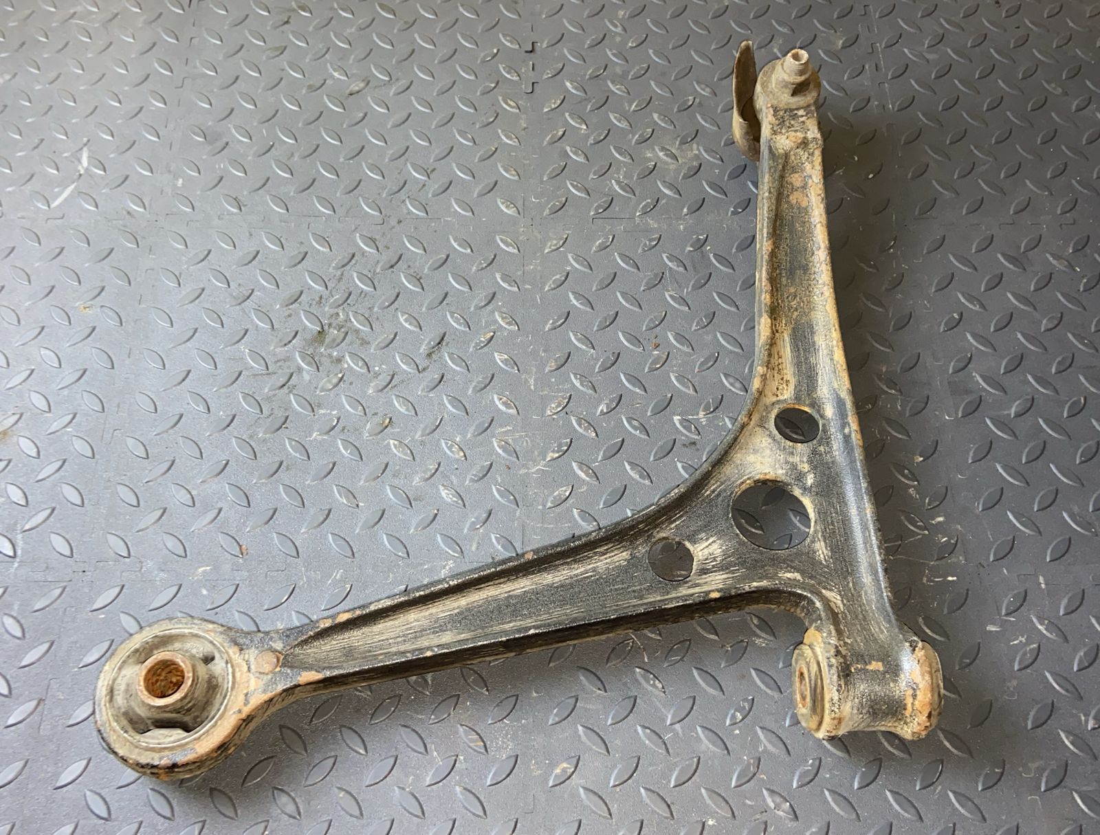 Рычаг передний правый Ford Galaxy 1995-2006