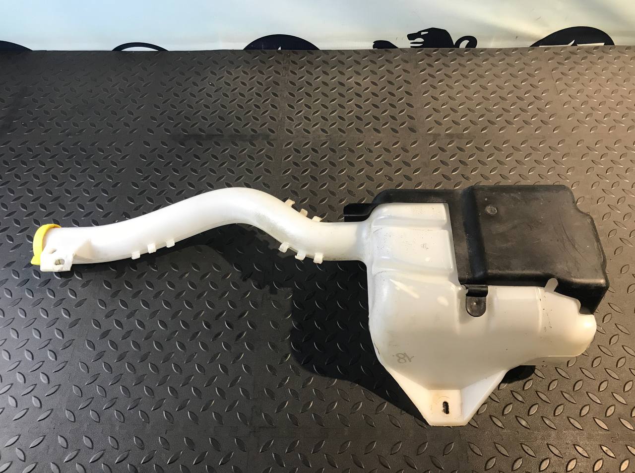 Бачок омывателя Ford Transit 2000-2006