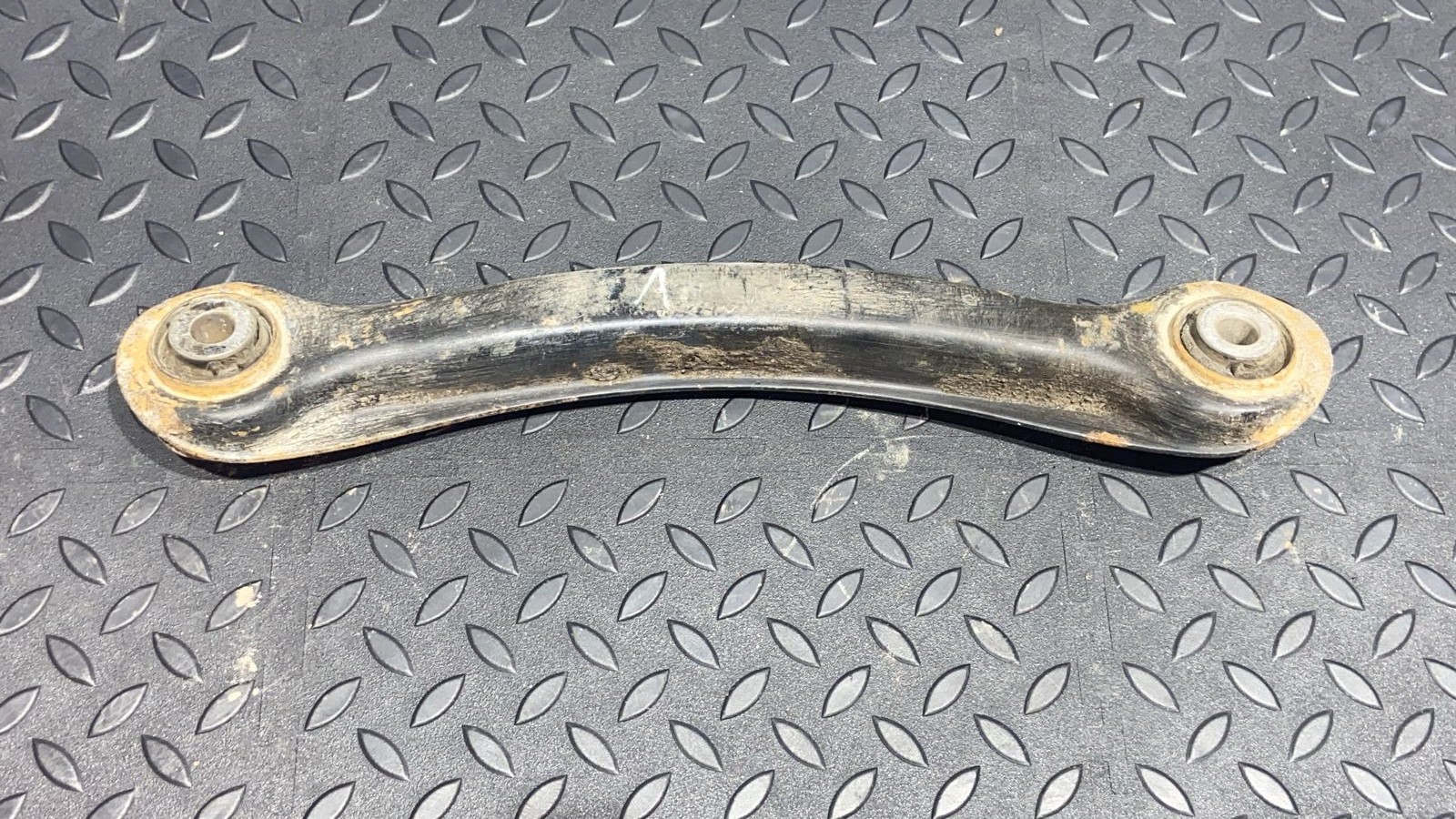 Рычаг задний левый Mercedes C/W202 1993-2001