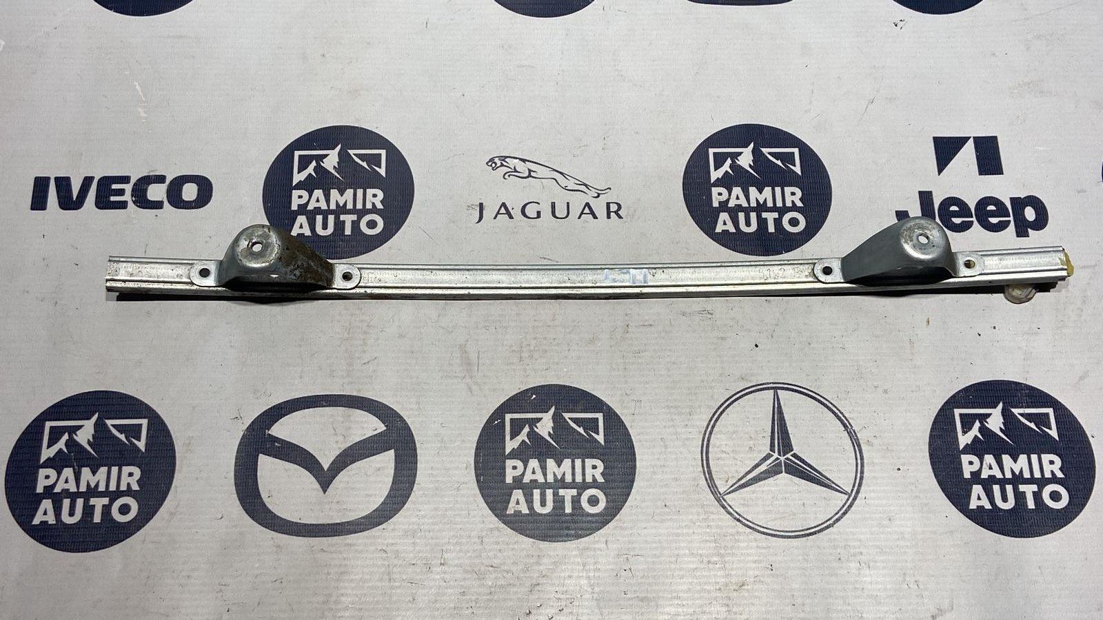 Направляющая стекла двери передняя Opel Zafira/B 2005-2014