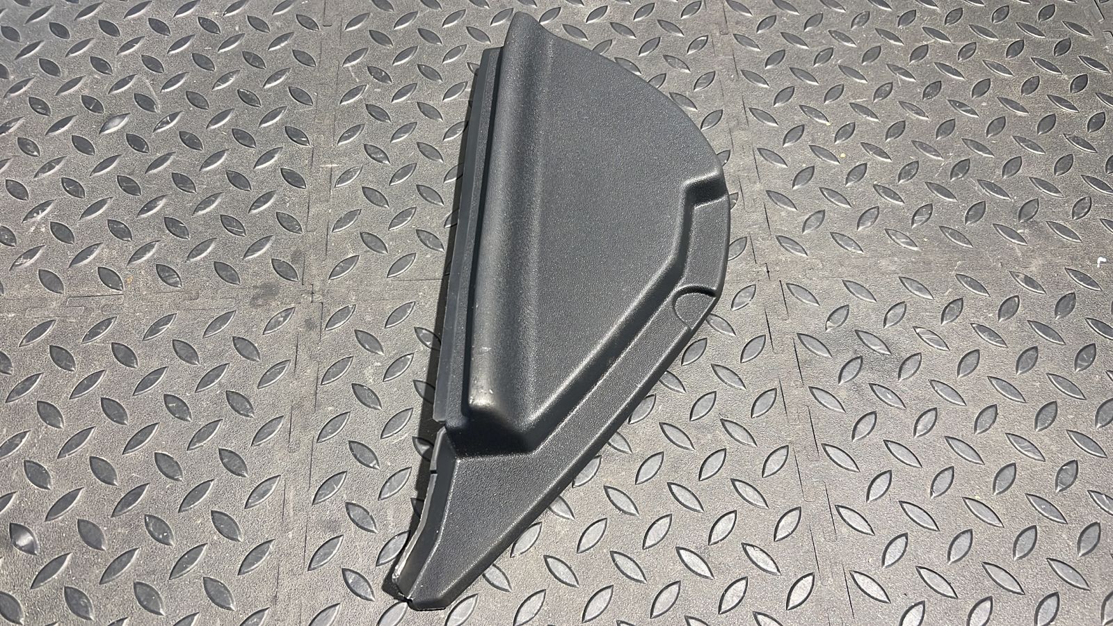 Накладка на торпедо левая Renault Megane/2 2002-2009