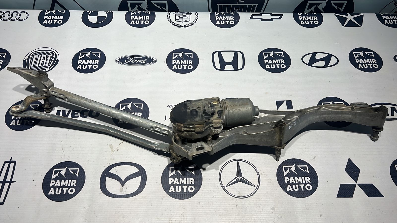 Трапеция стеклоочистителя Mercedes E/W211 2002-2009