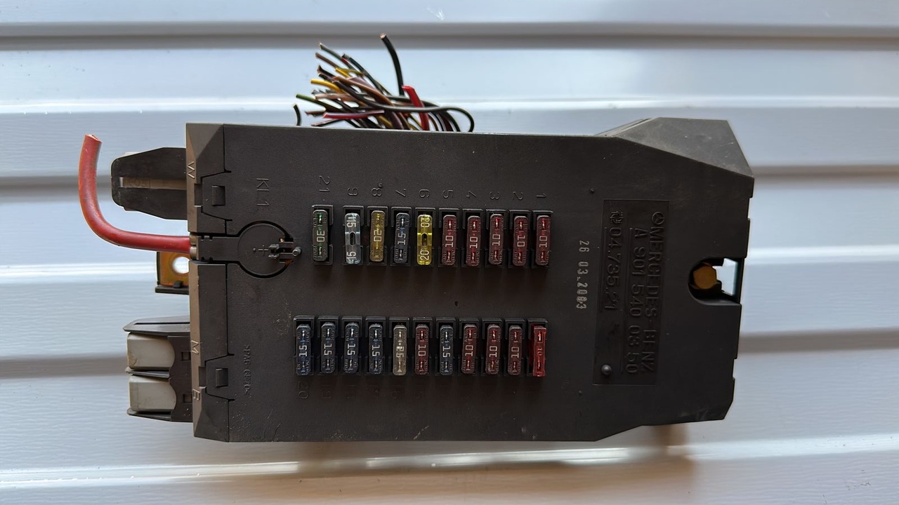 Блок предохранителей Mercedes Sprinter/W901-W909 1995-н.в.