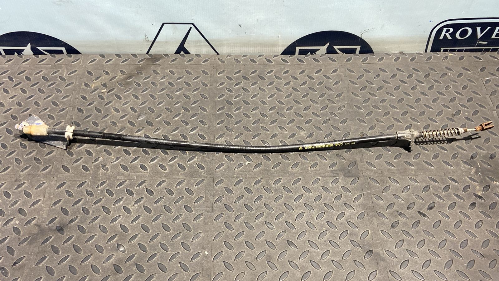 Трос стояночного тормоза Mercedes C/W204 2006-2015