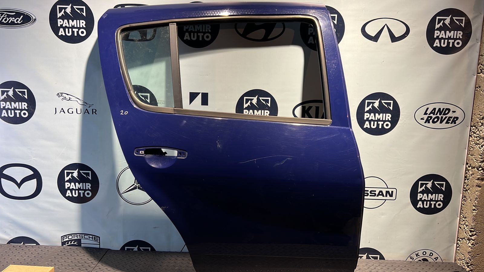 Дверь задняя правая Renault Sandero 2009-2014