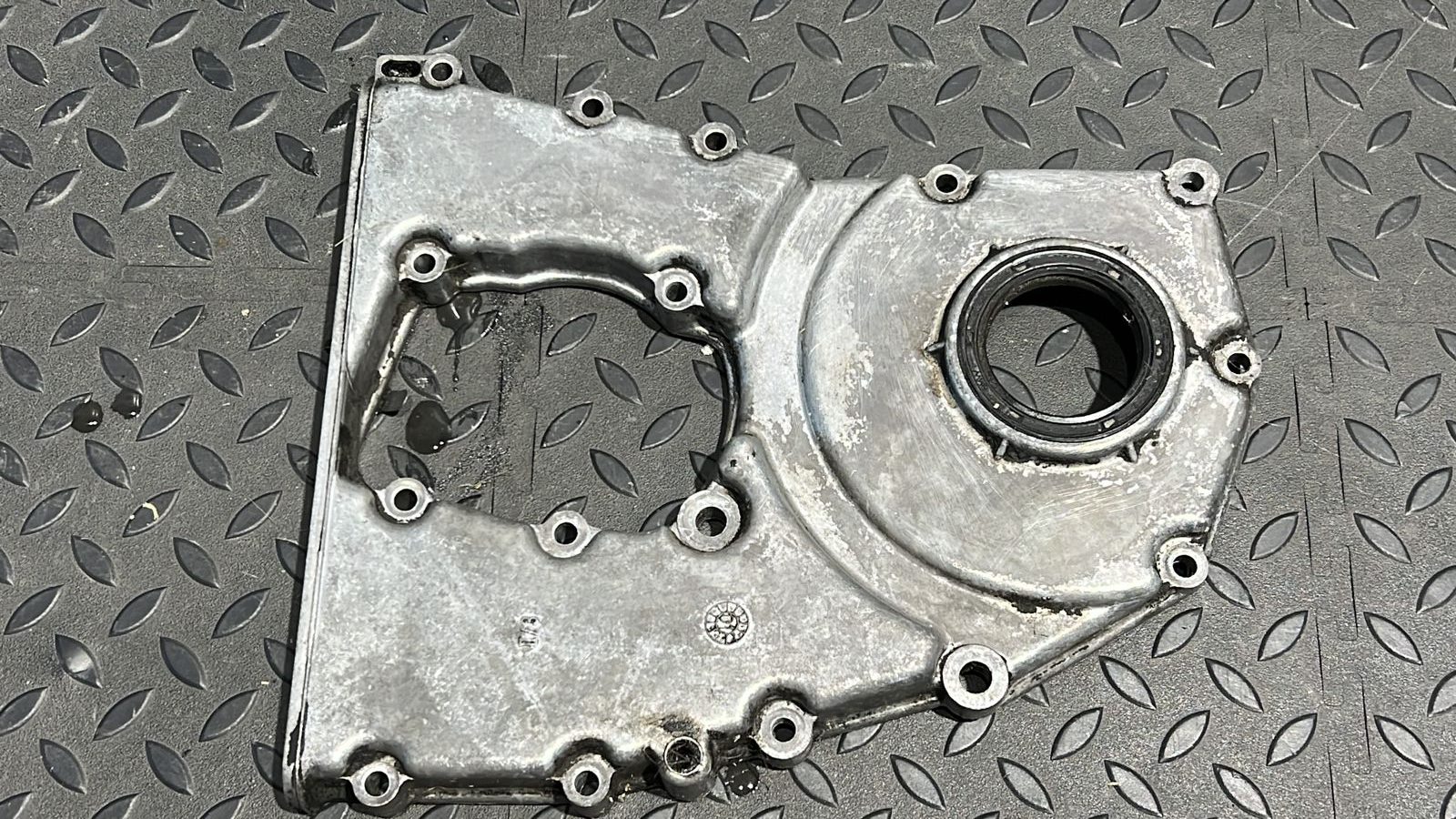 Крышка двигателя BMW 3/E46 1998-2007