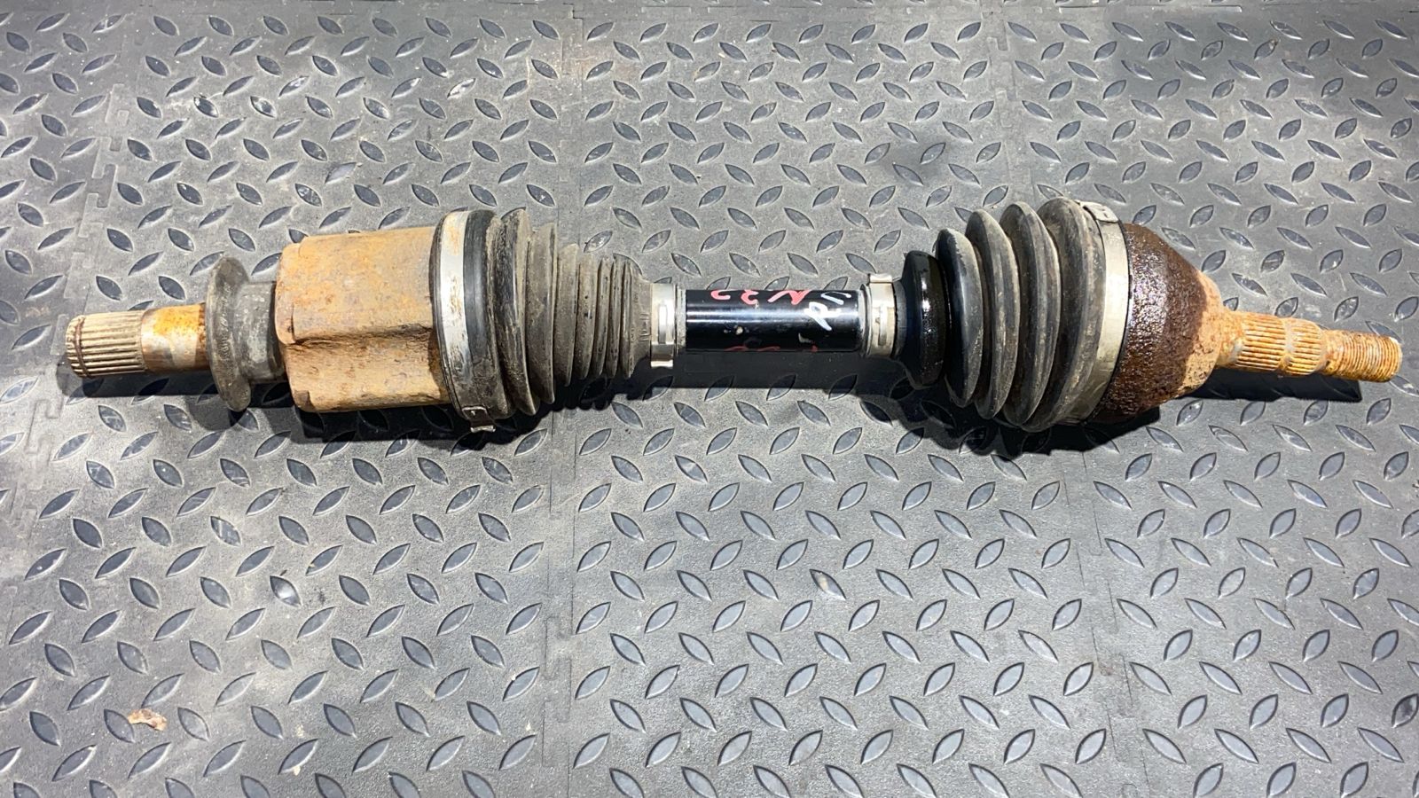 Полуось передняя правая Opel Zafira/B 2005-2014