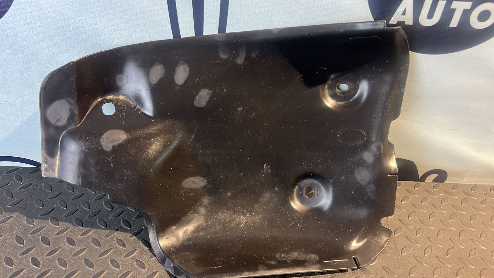 Локер (Подкрылок) задний левый Renault Megane/2 2002-2009