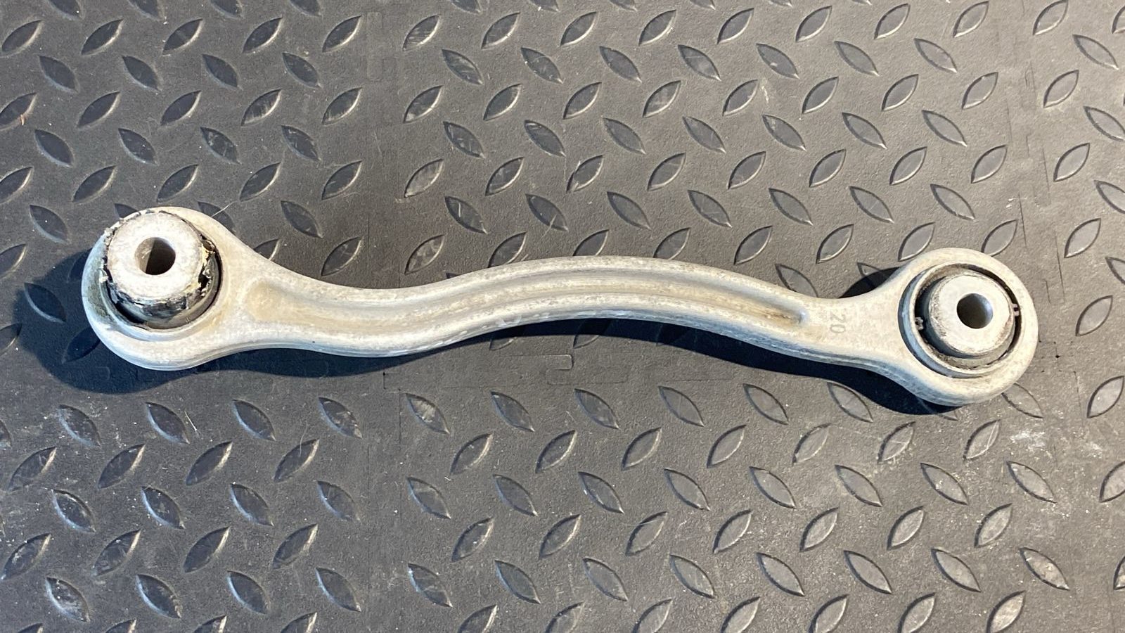 Рычаг задний правый Mercedes C/W204 2006-2015