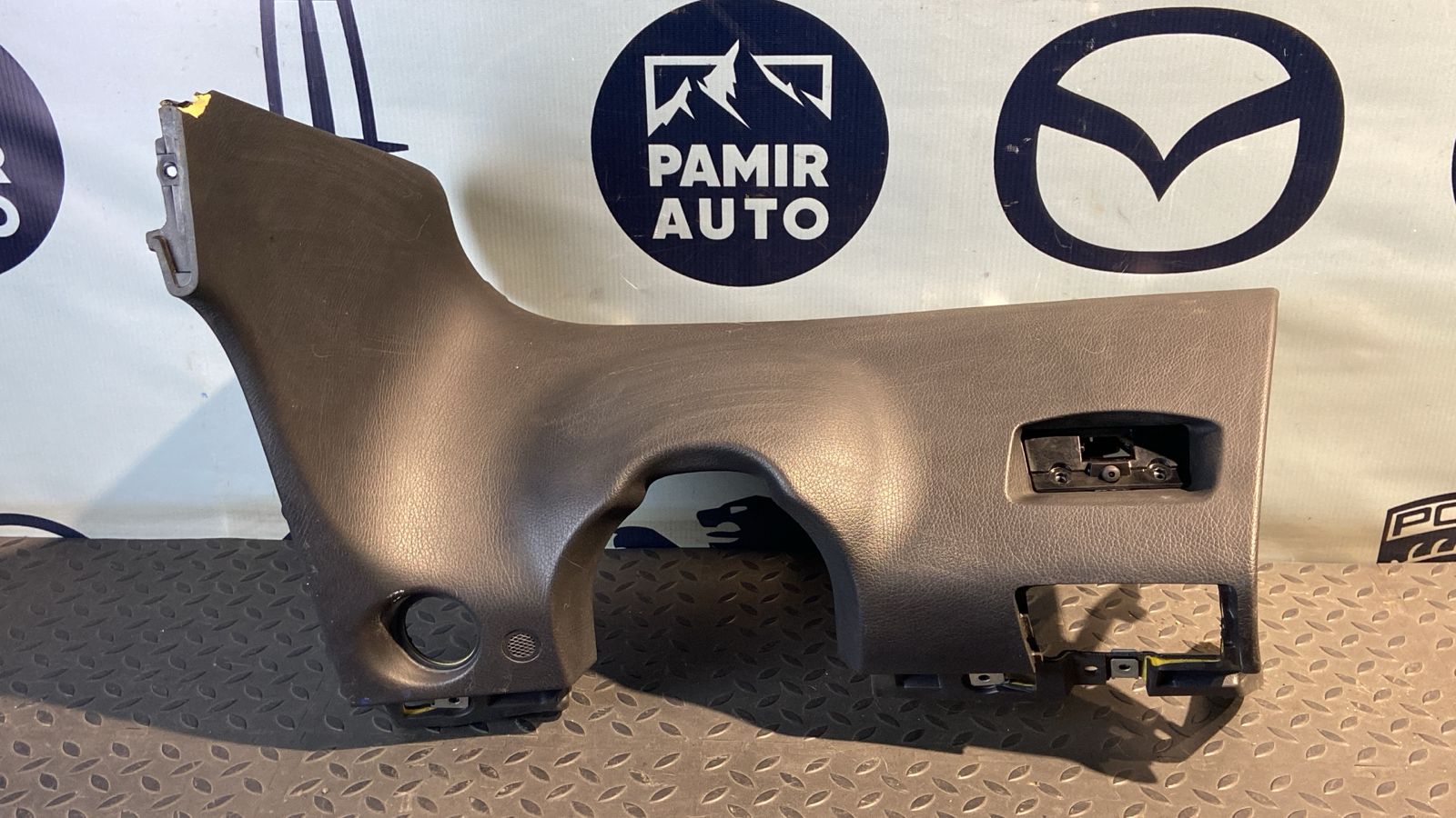 Накладка на торпедо левая Mercedes E/W211 2002-2009