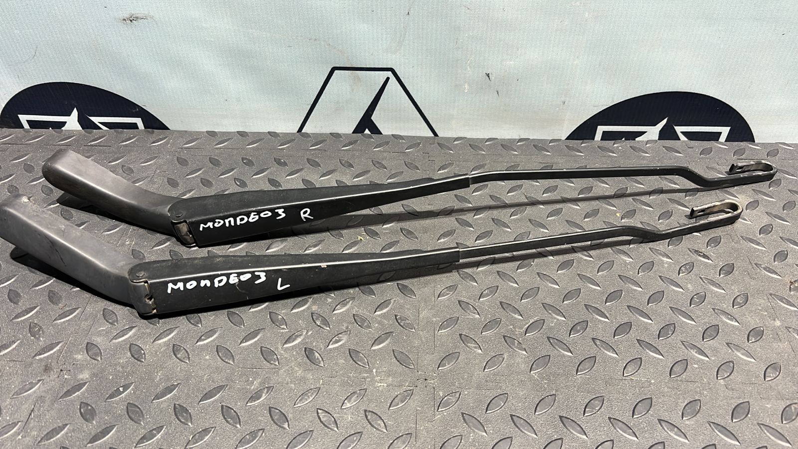 Поводок стеклоочистителя Ford Mondeo/3 2000-2007