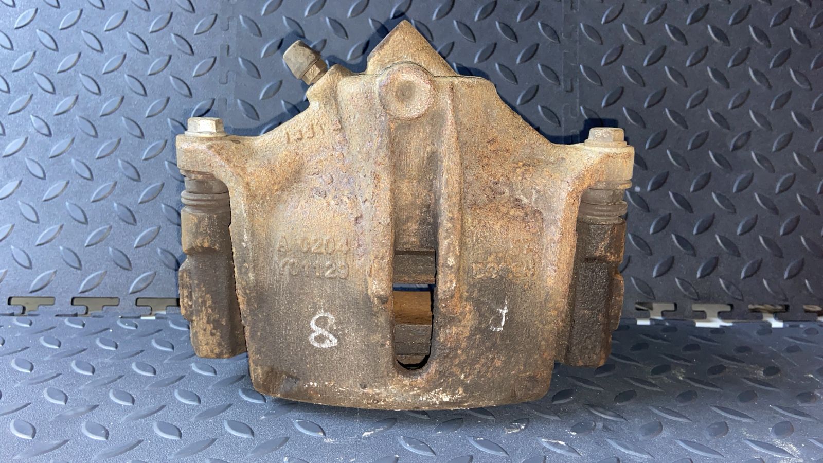 Суппорт передний правый Ford Mondeo/3 2000-2007