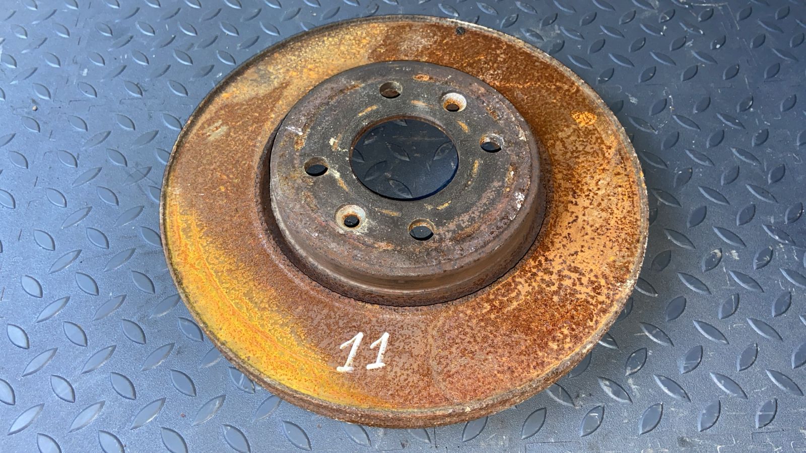 Диск тормозной передний Renault Megane/2 2002-2009