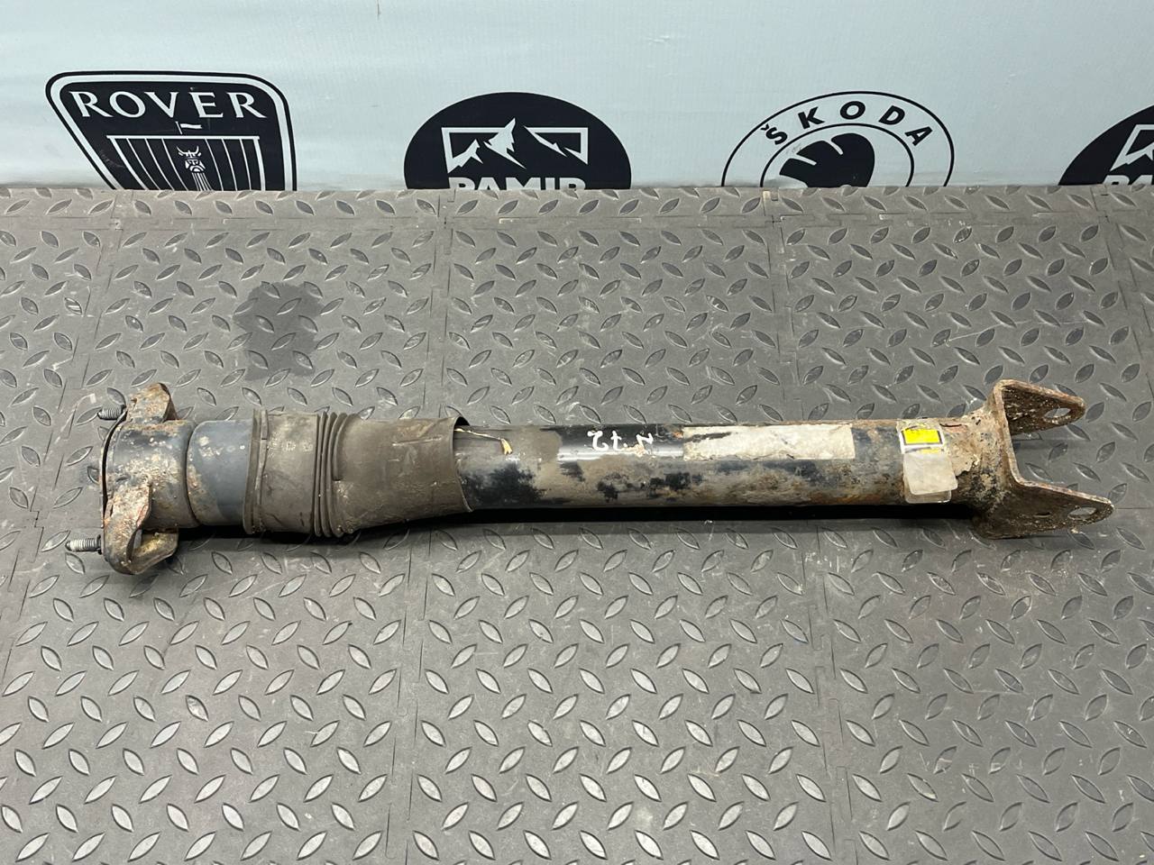 Амортизатор задний Mercedes M/W164 2005-2011