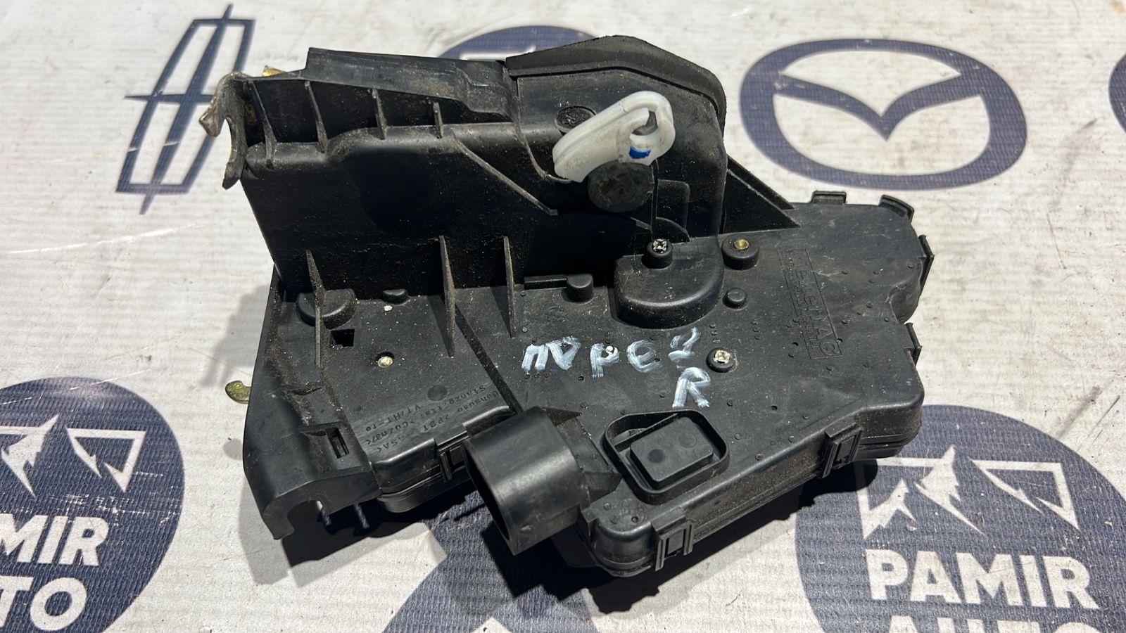 Замок двери передний правый BMW 3/E46 1998-2007