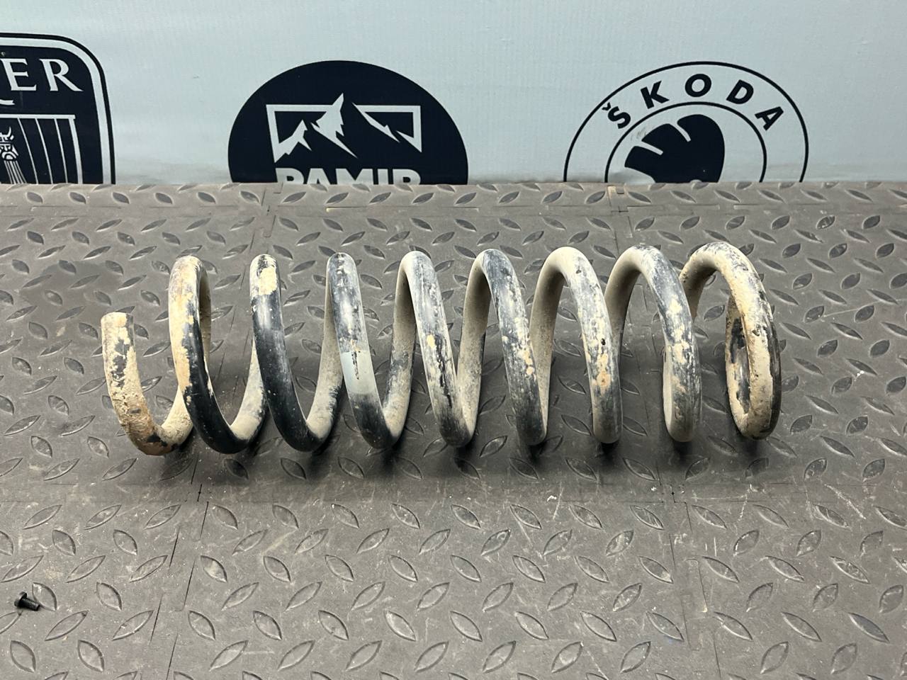 Пружина задняя Mercedes C/W202 1993-2001