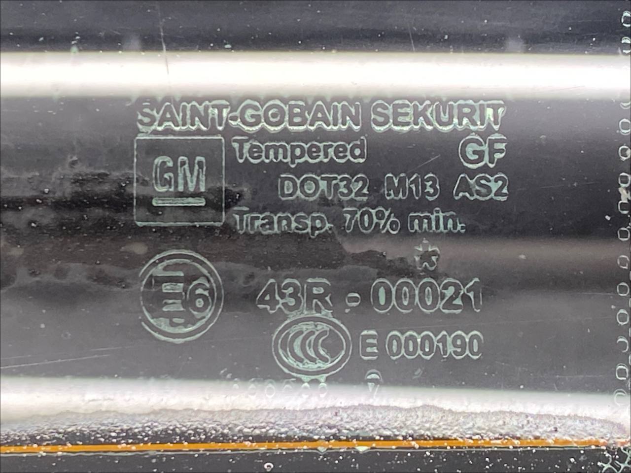 Стекло кузовное глухое заднее правое Opel Zafira/B 2005-2014 — изображение 7