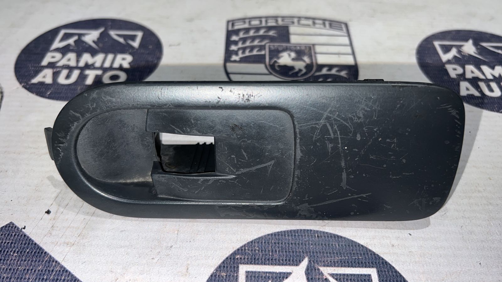 Накладка двери передняя правая Renault Scenic/2 2003-2009