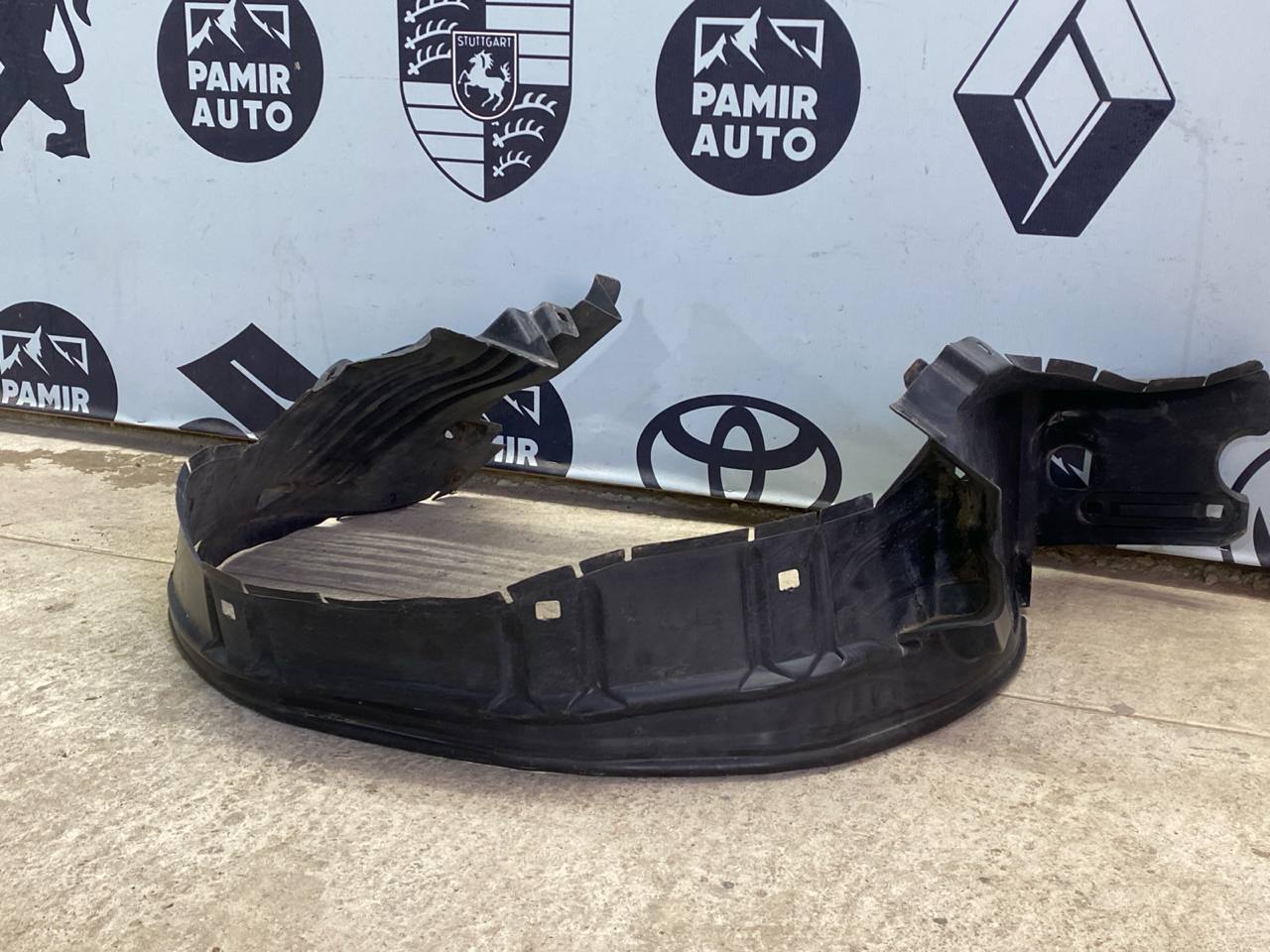 Локер (Подкрылок) передний правый Mercedes E/W210 1995-2003