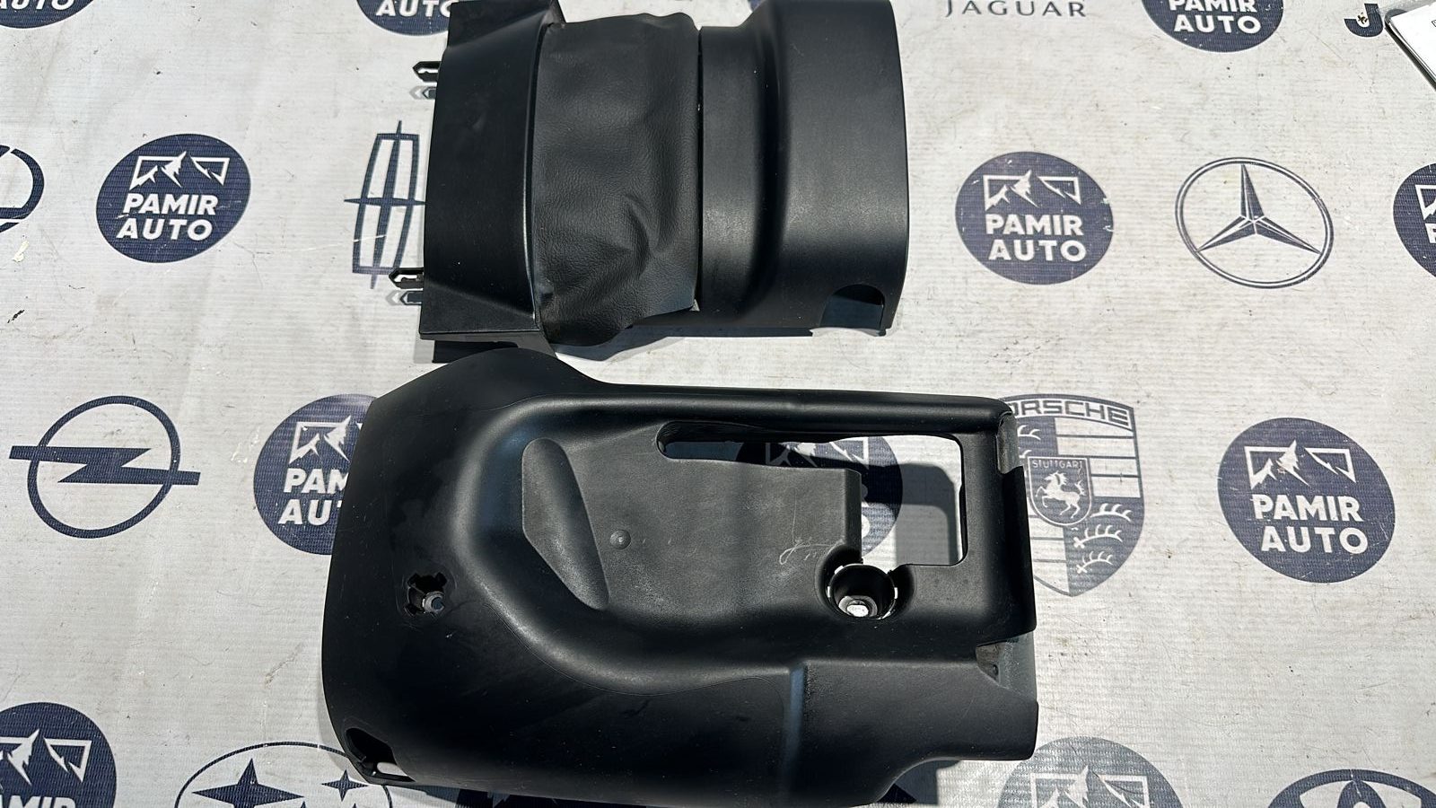 Кожух рулевой колонки Ford Focus/2 2004-2011