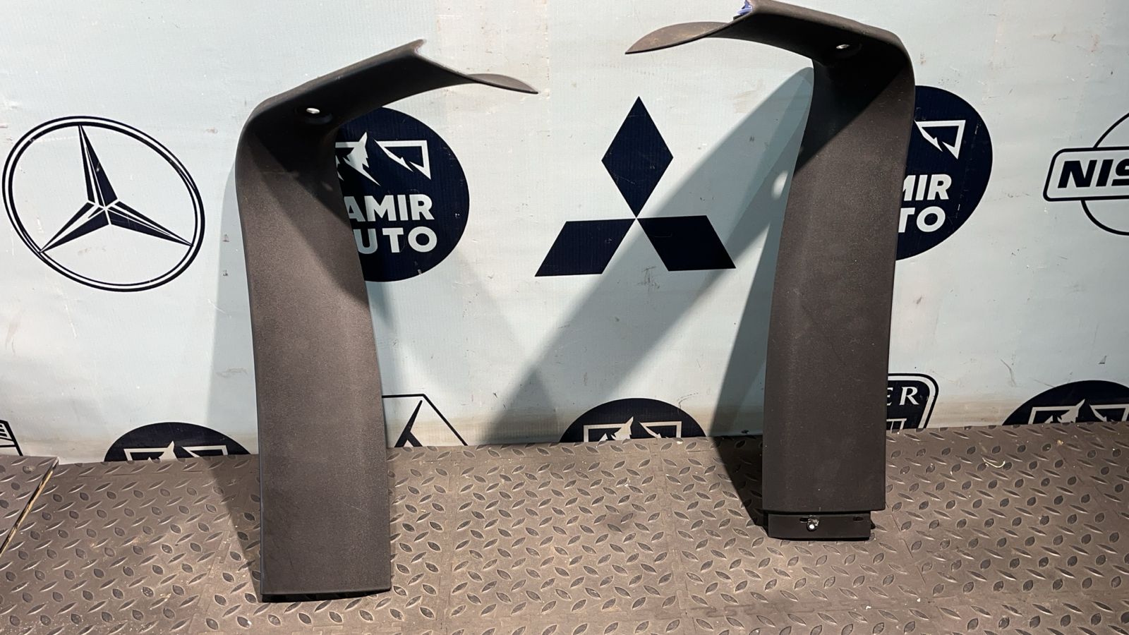 Обшивка двери багажника Opel Astra/H 2004-2014