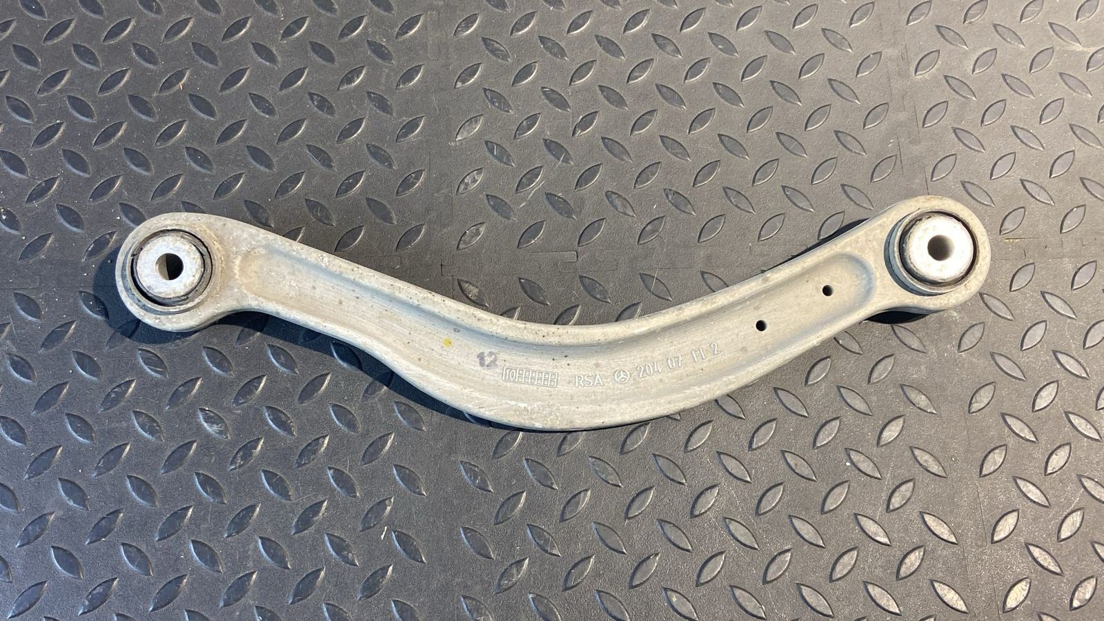 Рычаг задний правый Mercedes C/W204 2006-2015