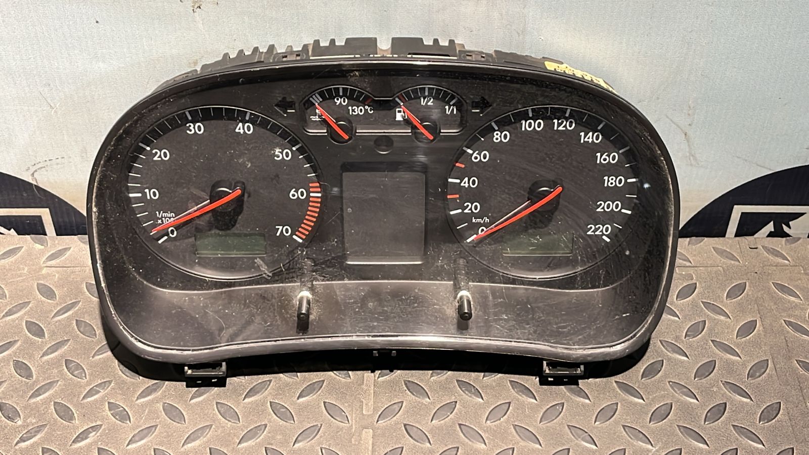 Комбинация приборов (Щиток) Volkswagen Golf/4 1997-2006