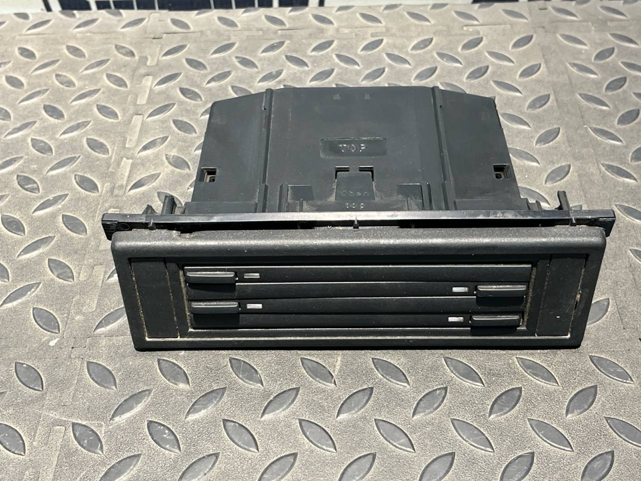 Бардачок Mercedes M/W163 1997-2005