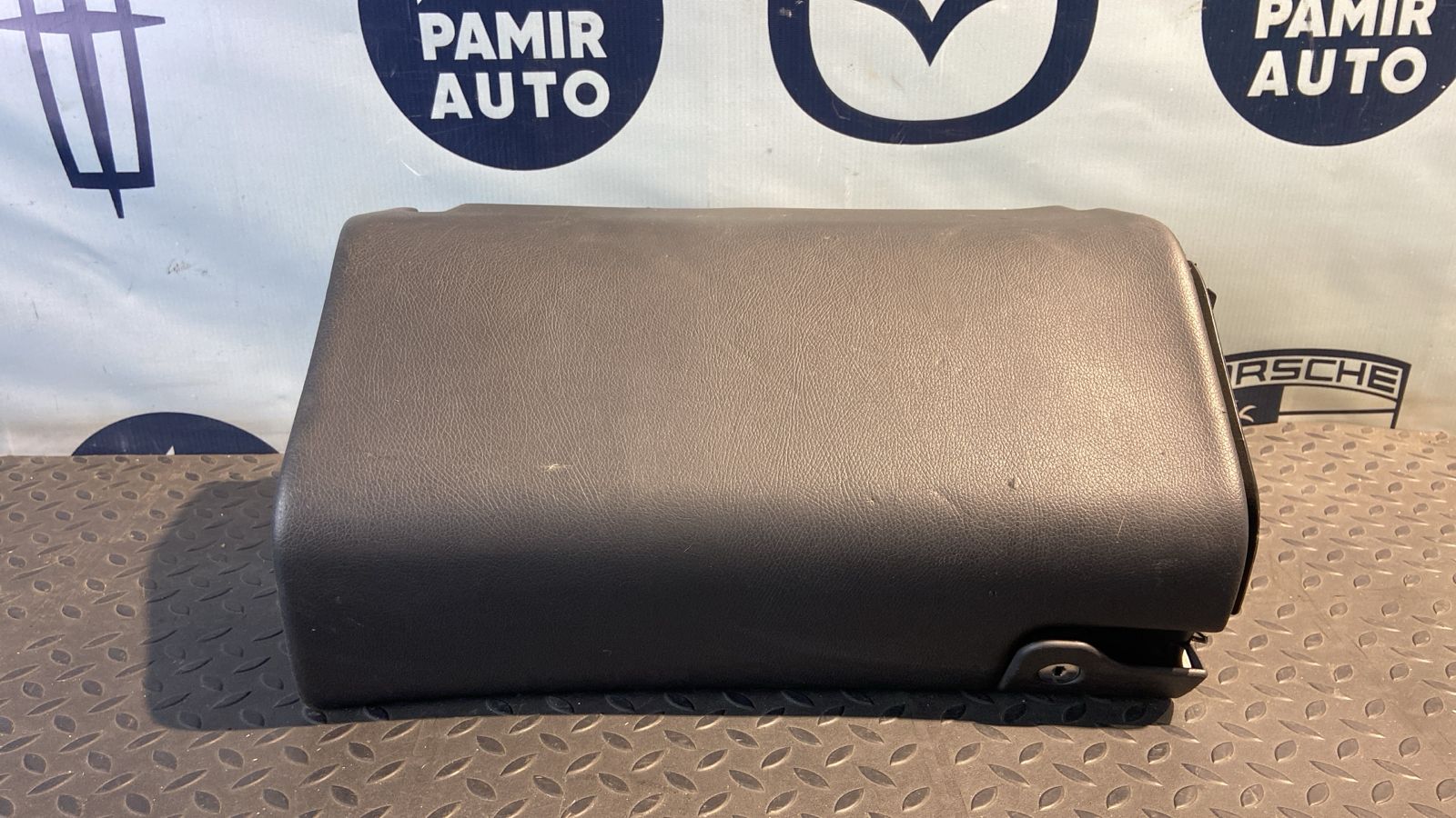 Бардачок Mercedes C/W203 2000-2008