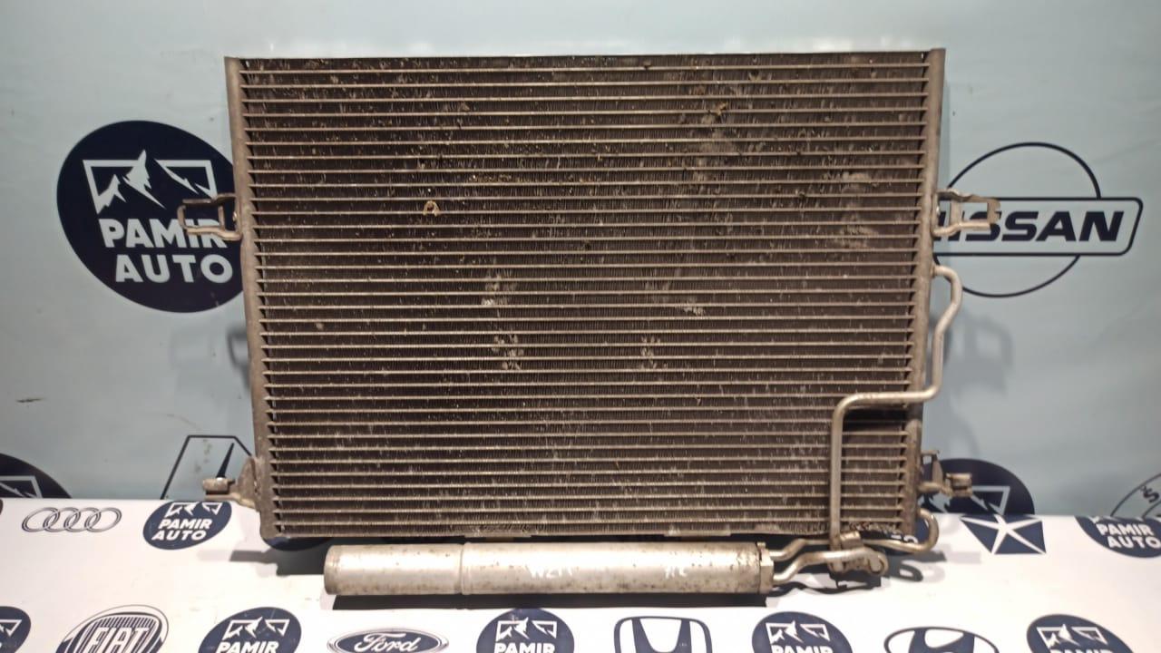 Радиатор кондиционера Mercedes E/W211 2002-2009