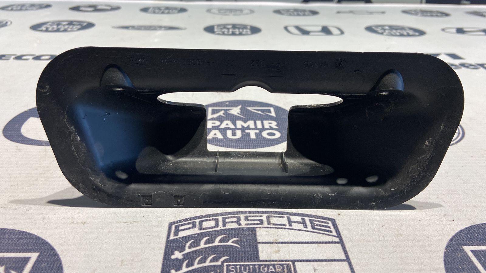 Кожух замка багажника Ford Mondeo/3 2000-2007