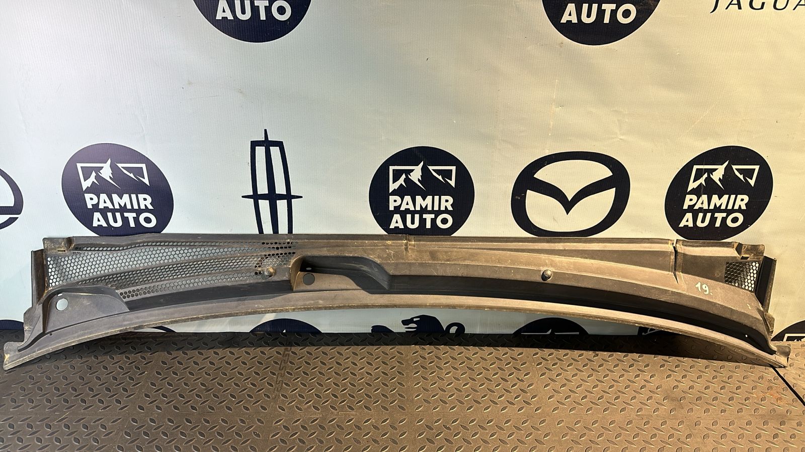 Решетка под лобовое стекло (Жабо) Opel Vectra/C 2002-2008